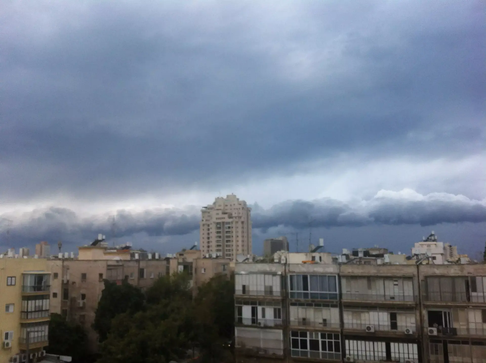 התחזית: מעונן חלקית, גשם בצפון והתקררות משמעותית
