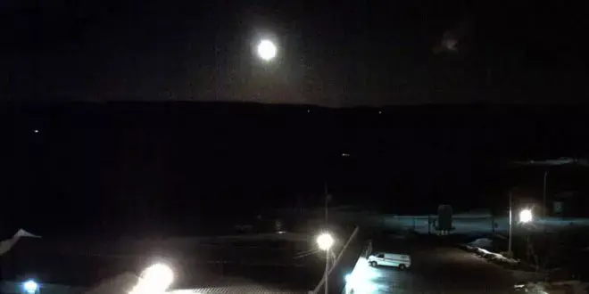 צפו: כדור אש ענק ומסתורי נראה בשמי קנדה