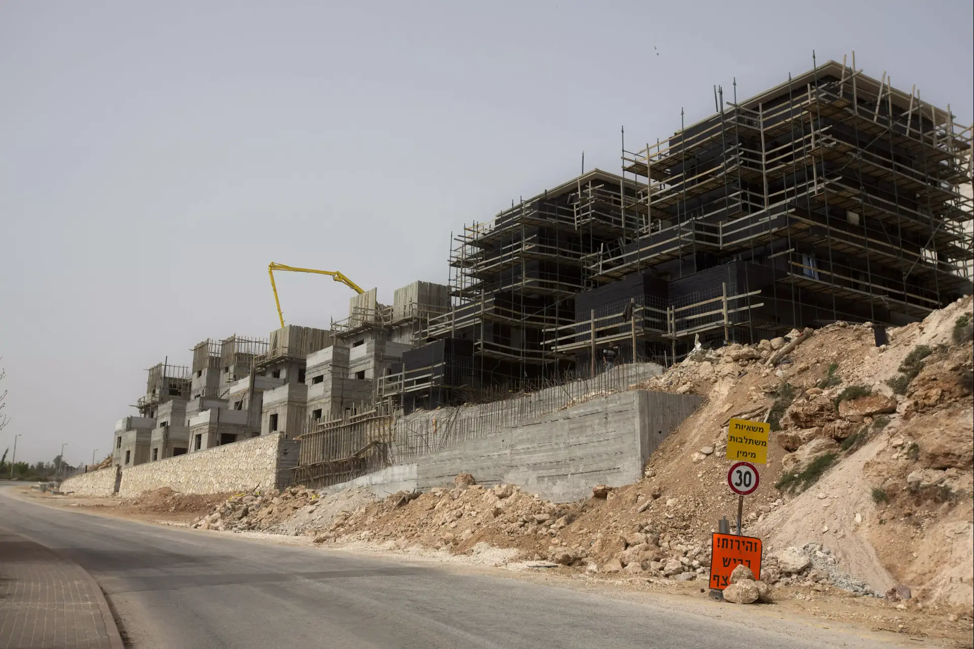 המנהל האזרחי אישר בנייה של 1,000 יחידות דיור נוספות בהתנחלויות