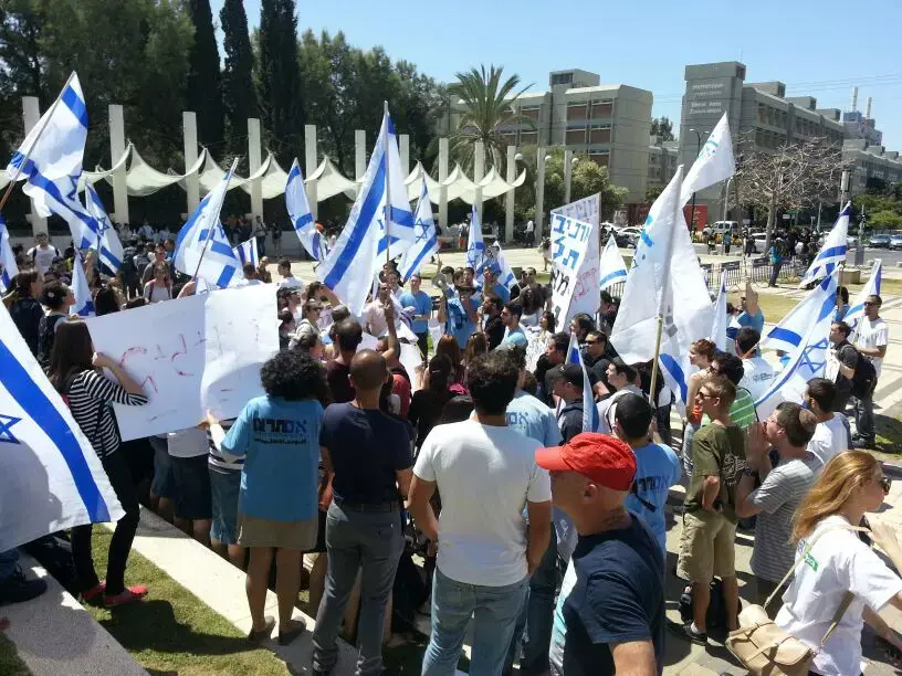 אוניברסיטת תל אביב ביטלה הרצאה של מורשע בטרור