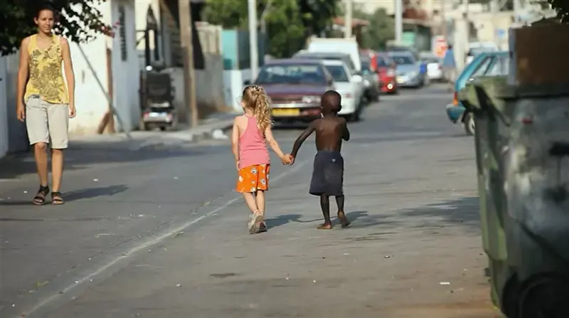 פסטיבל דוקאביב 2014 הכריז על משתתפי התחרות "עומק שדה" בשיתוף פורום המבקרים הישראלי