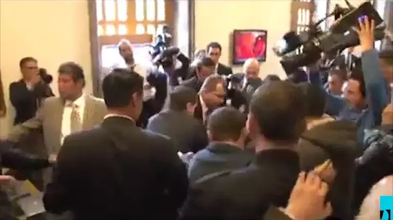תיעוד: יריבו הגדול של ארדואן הוכה בפרלמנט