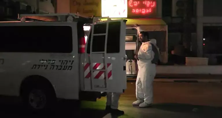 חשד לרצח ברעננה: חייל נדקר בפתח מועדון לילה