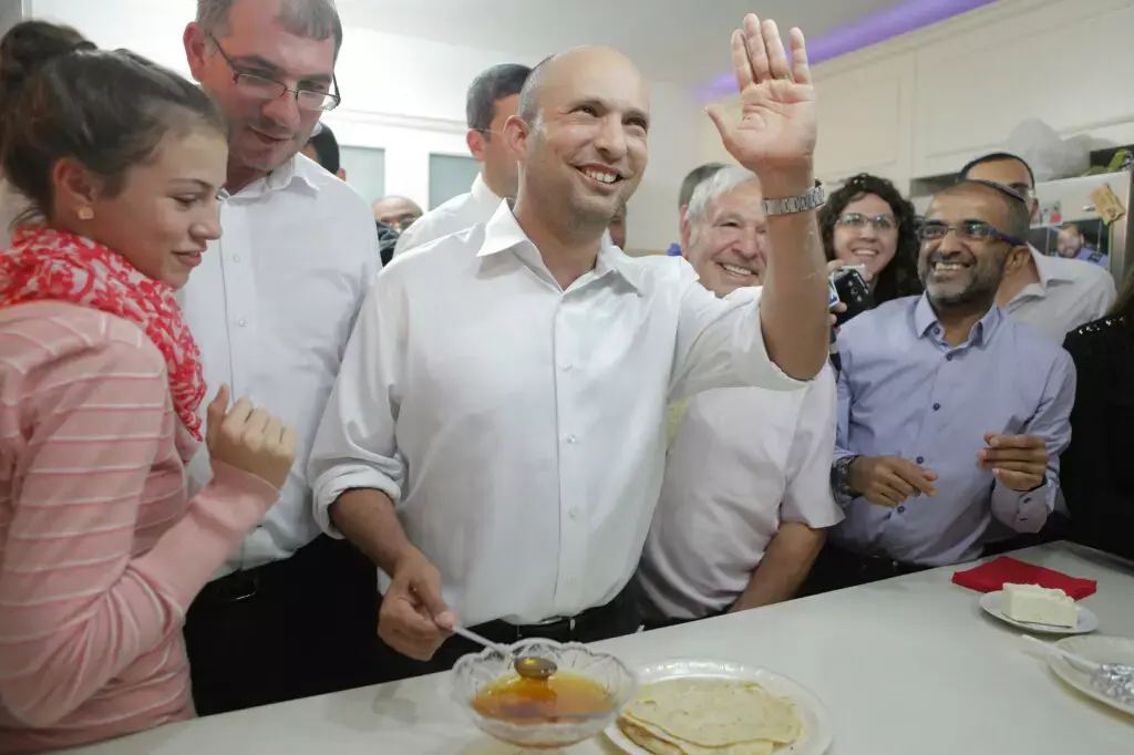 האח בנט שוב סידר לחברים קמפיין ממשלתי?