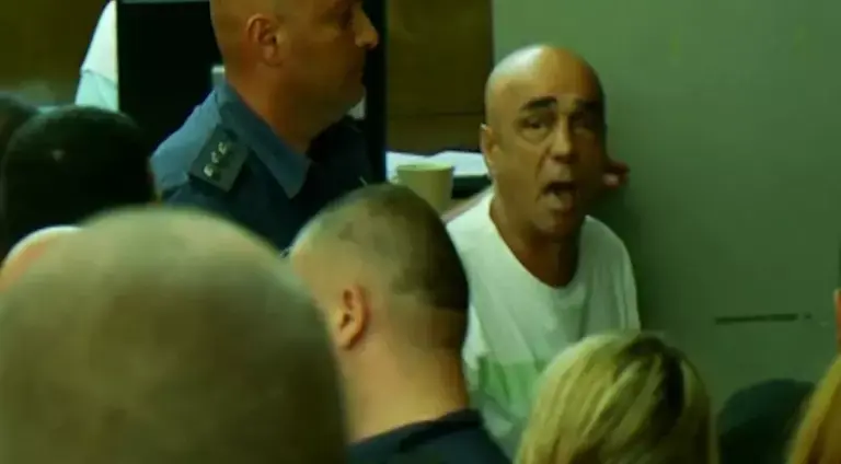 "אם 'הסנדק' יעז לאיים עליי, אני אצפצף עליו"