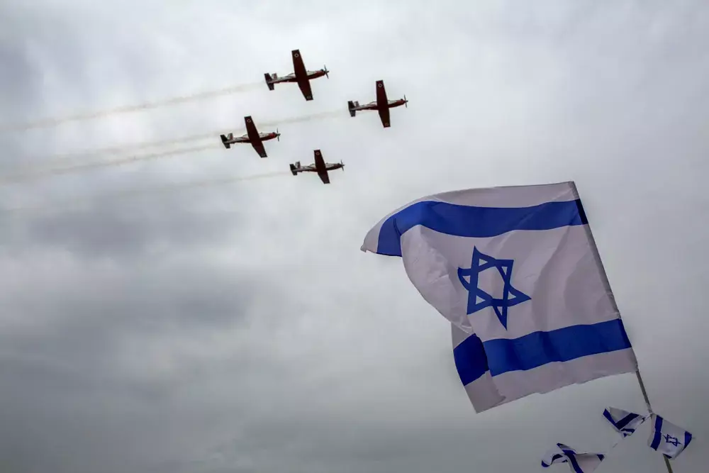 תיעוד מרהיב: מטס חיל האוויר ברחבי הארץ