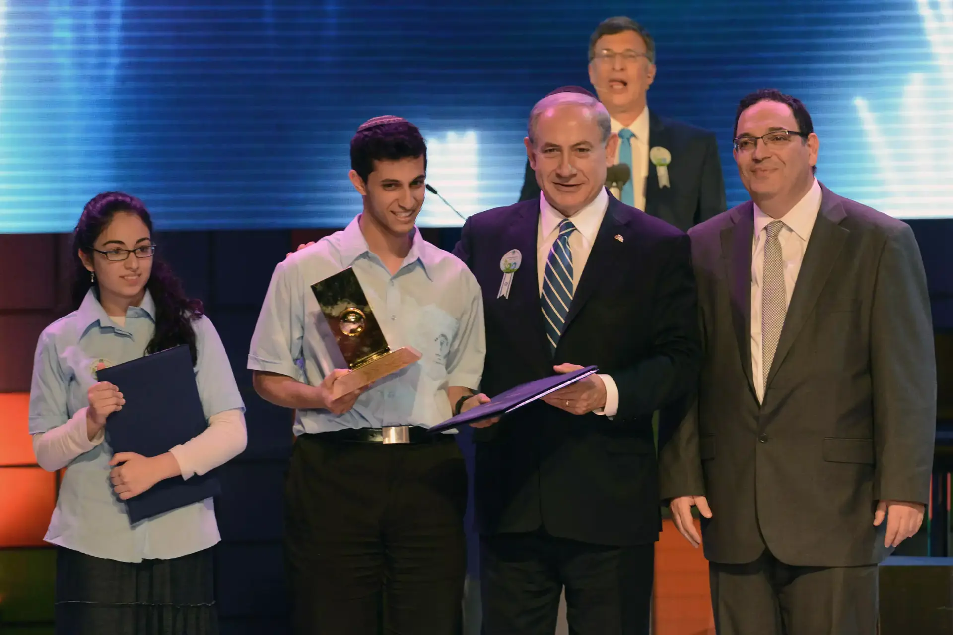 חתן חידון התנ"ך העולמי: איתן עמוס, בן 18 מקנדה