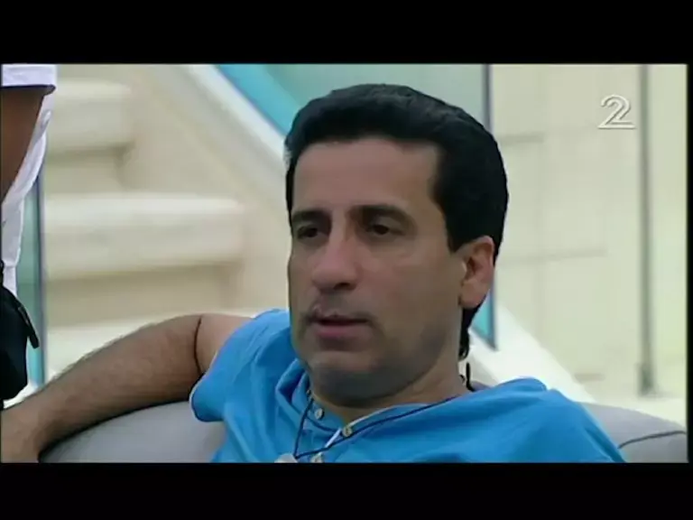 "האח הגדול": דורון מירן חשף איבר מינו בשידור חי