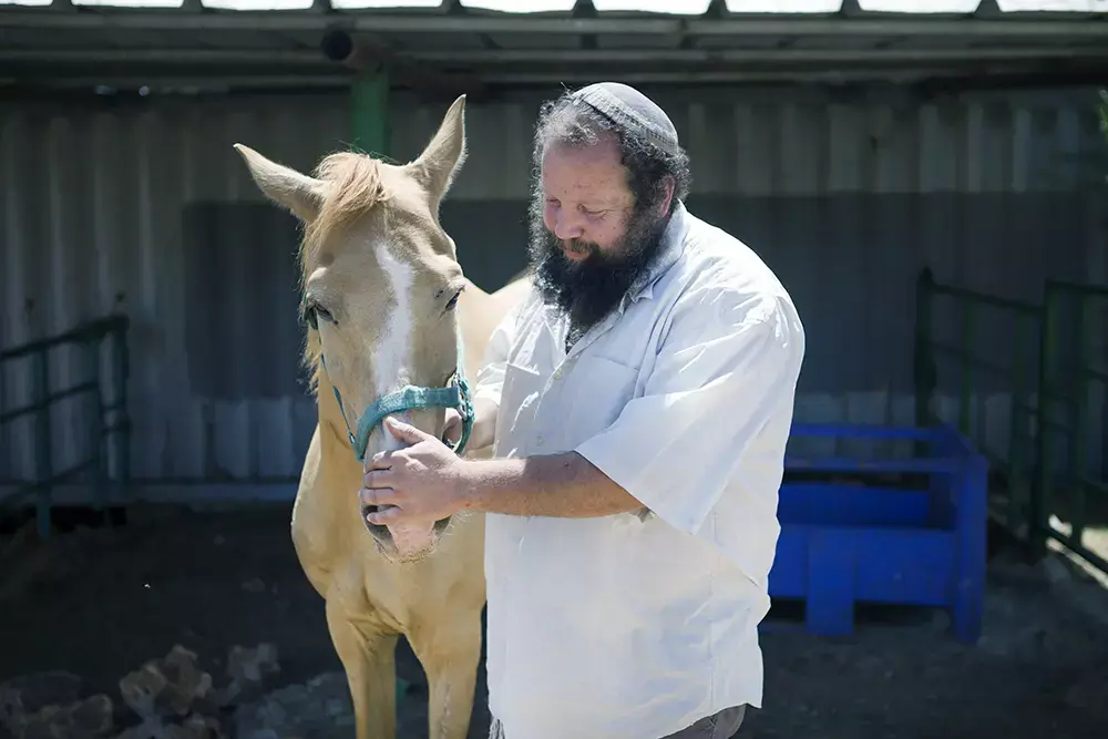מהמושב להתנחלות: הכירו את זוג השמאלנים של איתמר