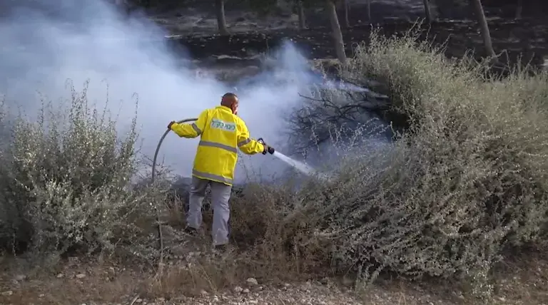 שריפת ענק בנגב: תושבי קיבוץ להב פונו מבתיהם
