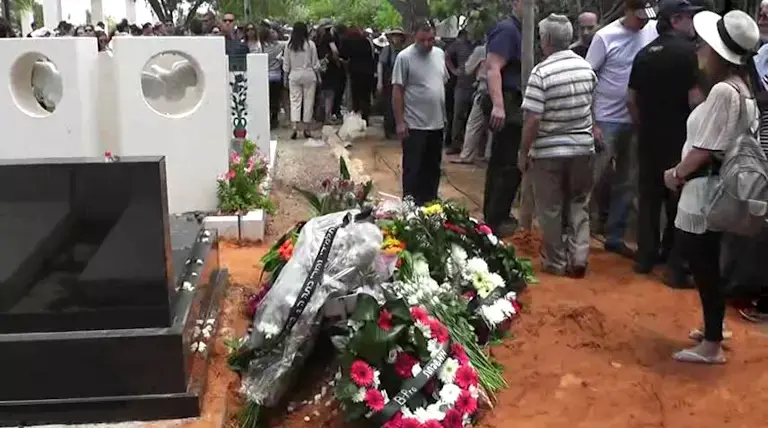 המשטרה: הבנות שמתו בבריכה בסביון - לא הורעלו