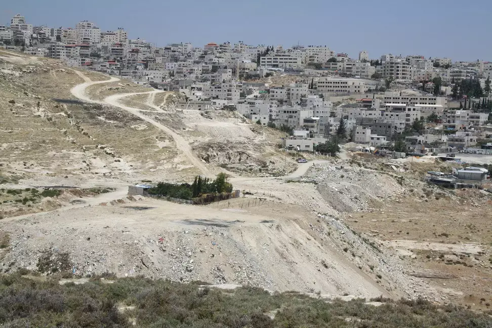 מצפצפים על המדינה: בנייה אסורה במזרח ירושלים