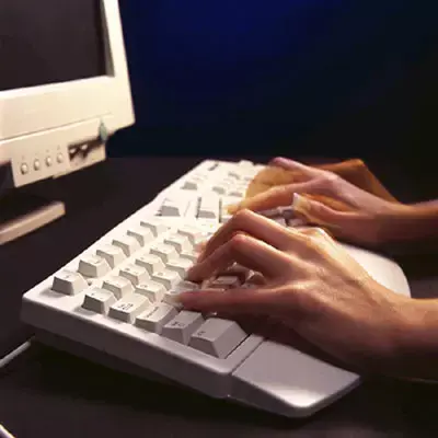 בתי הספר בסקוטלנד עברו לבחינות ממוחשבות