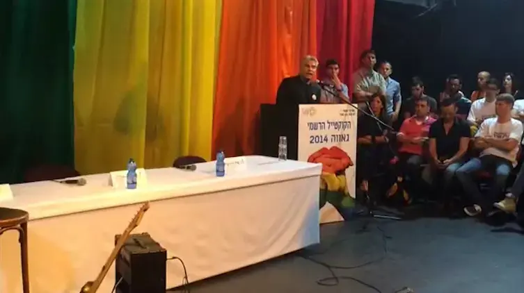 תיעוד: פעילי הקהילה הלהט"בית מפריעים ללפיד לנאום