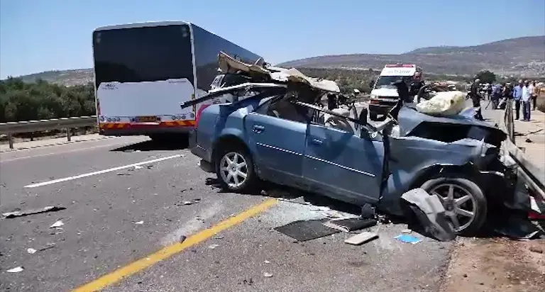 אם, שני ילדיה וילד נוסף נהרגו בתאונה חזיתית בגליל