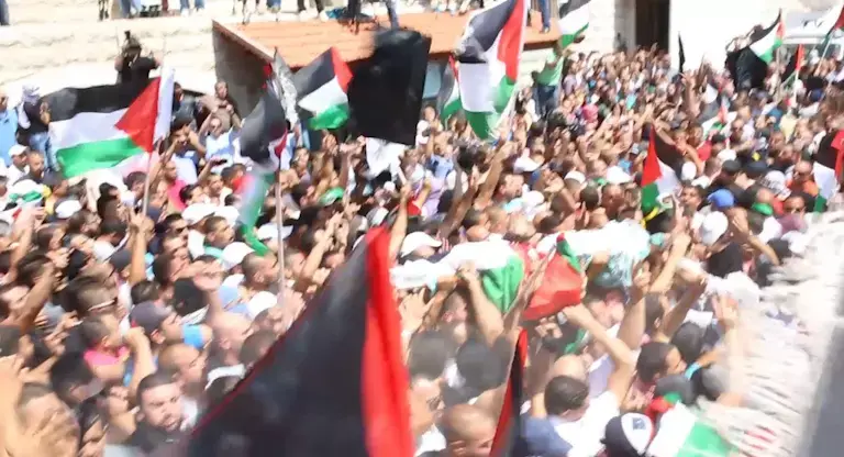 "הנער הפלסטיני נשרף למוות בעודו בחיים"