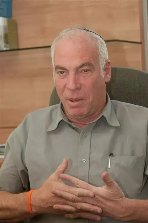 החדשות בדקה: "אין ברירה אלא להיכנס קרקעית לרצועה"