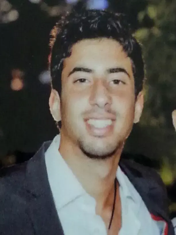 הקסים כל אדם שהיה בסביבתו