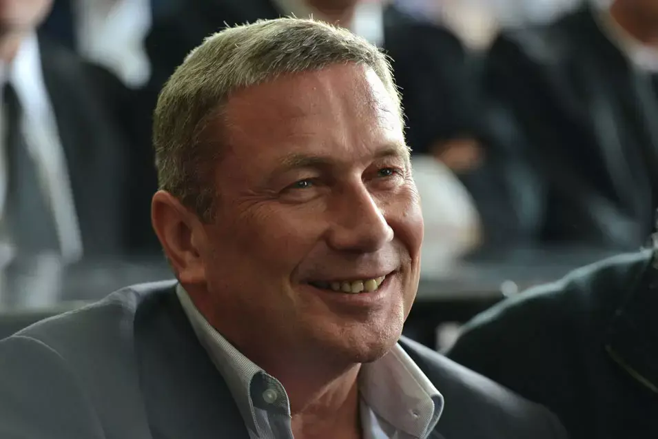 החדשות בדקה:  "נוחי דנקנר ישלם לבנקים כל חייו"