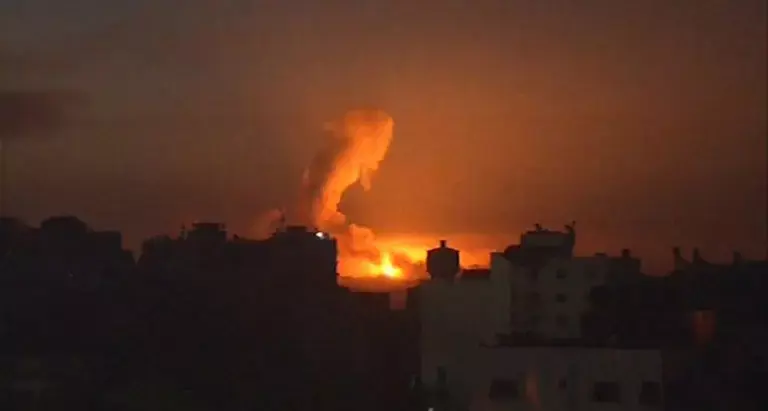 ישראלים בארה"ב גייסו בווטסאפ 55 אלף דולר לחיילים