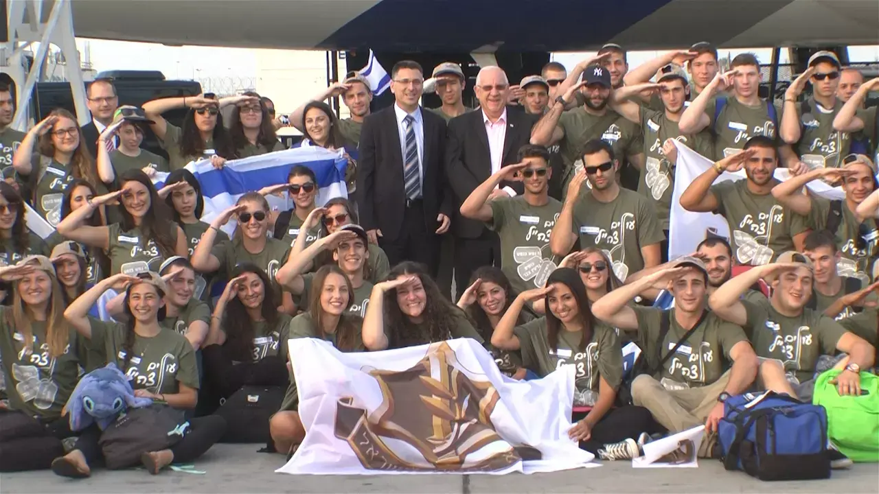 צעיר שעלה מארה"ב כדי להתגייס לצה"ל: "מרגיש ישראלי"