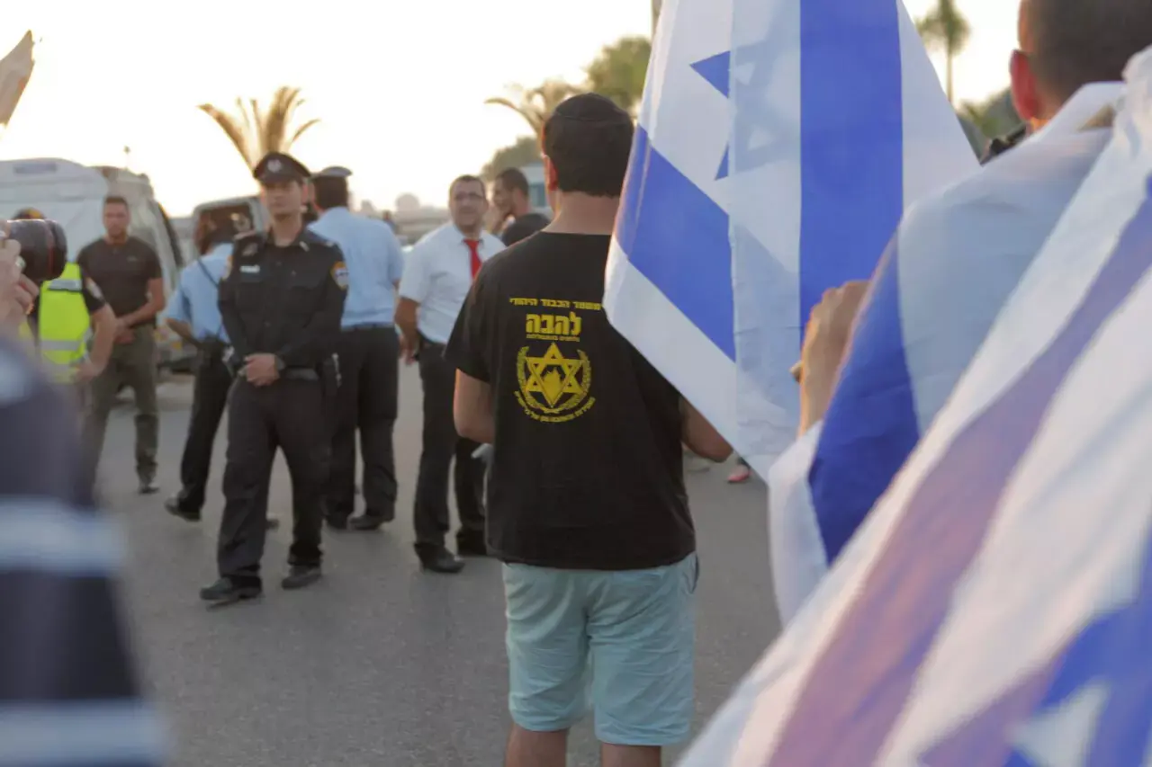 לגדל צעירים תרבותיים שיודעים לעצור בזמן