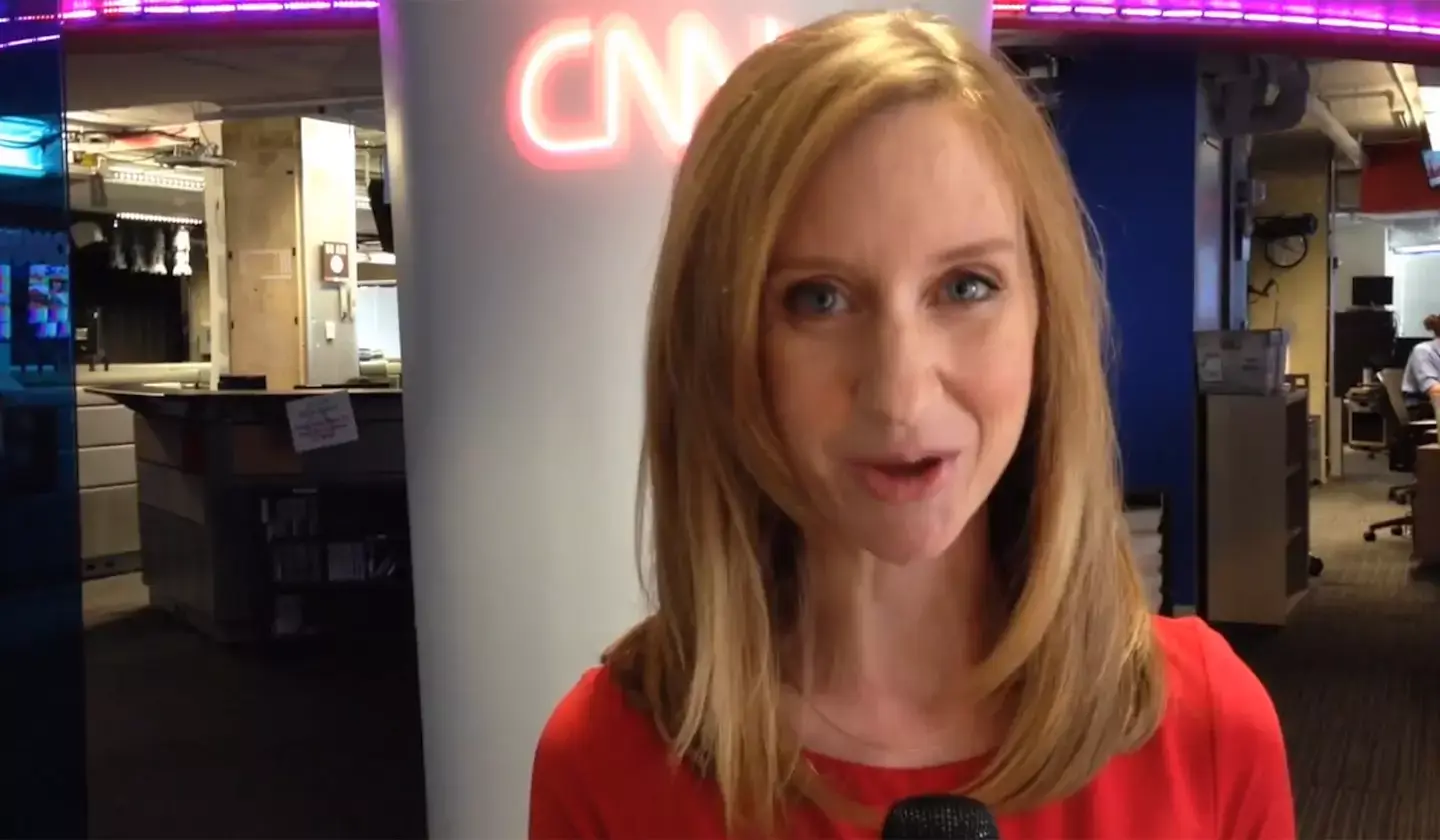 החדשות בדקה: כך נפרדה כתבת CNN מחבריה למשרד
