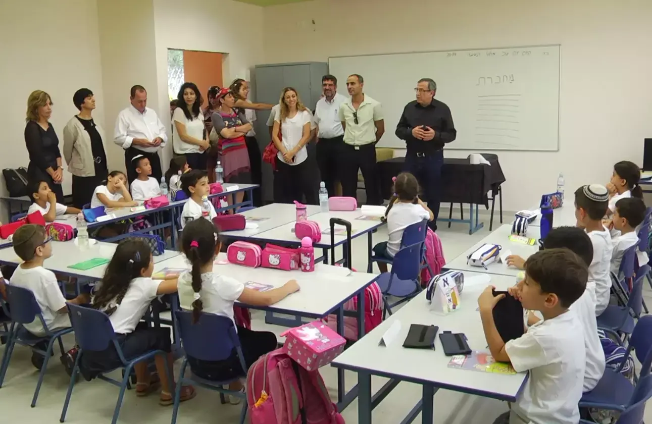 חינוך משותף: כשחילונים ודתיים נפגשים בבית הספר