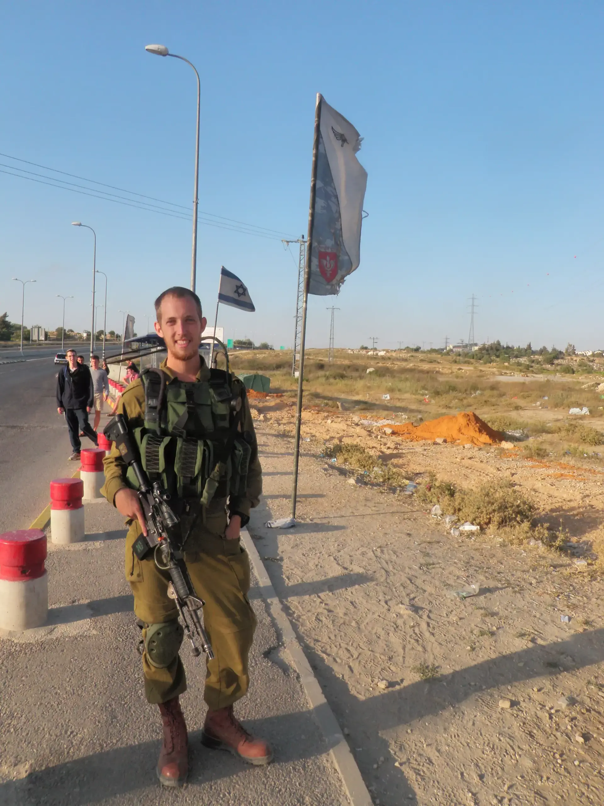 התנדב ועזר לזולת בכל התחומים בחייו