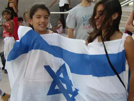 הורים בת&rdquo;א מוחים על ריבוי ילדי זרים בביה&rdquo;ס הירדן