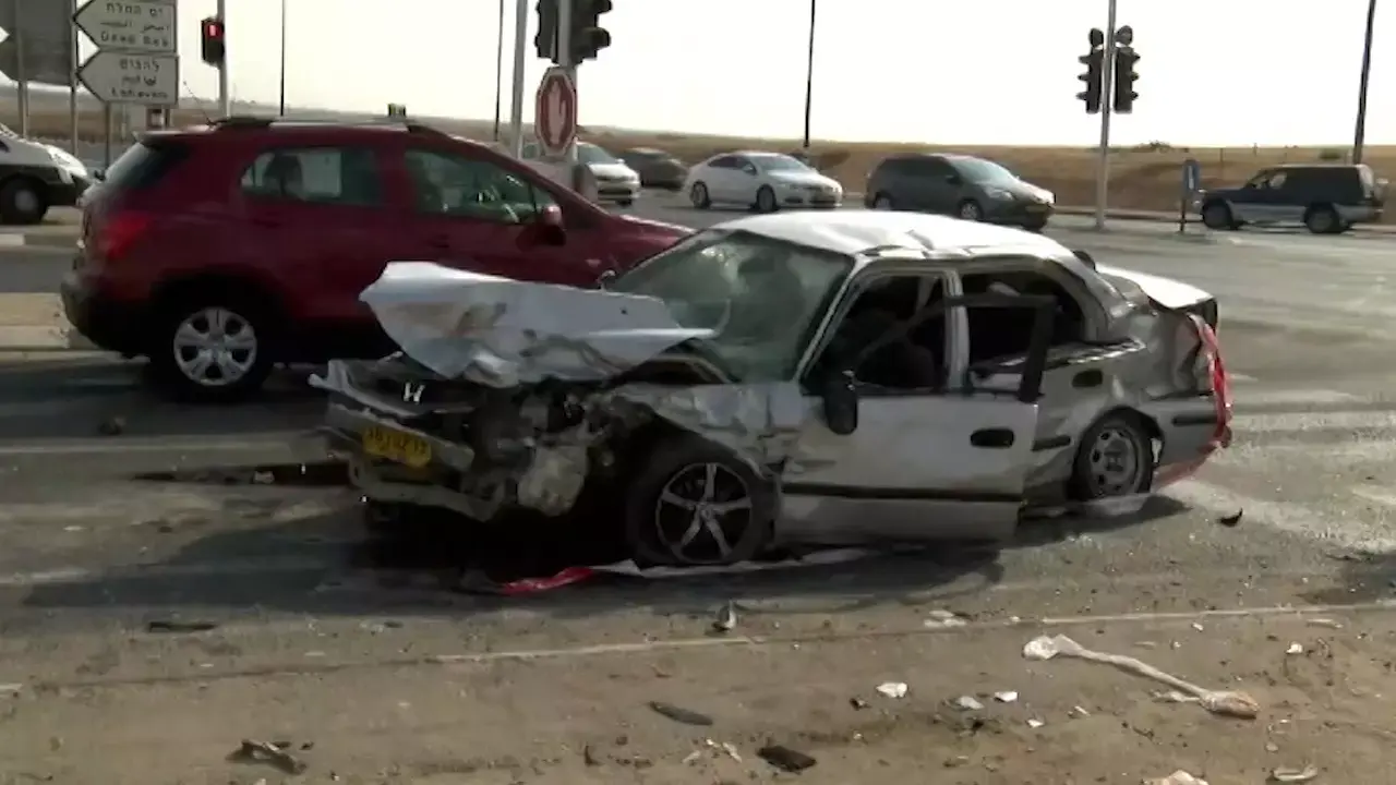 8 פצועים, בהם 3 ילדים, בתאונת דרכים בצומת להבים