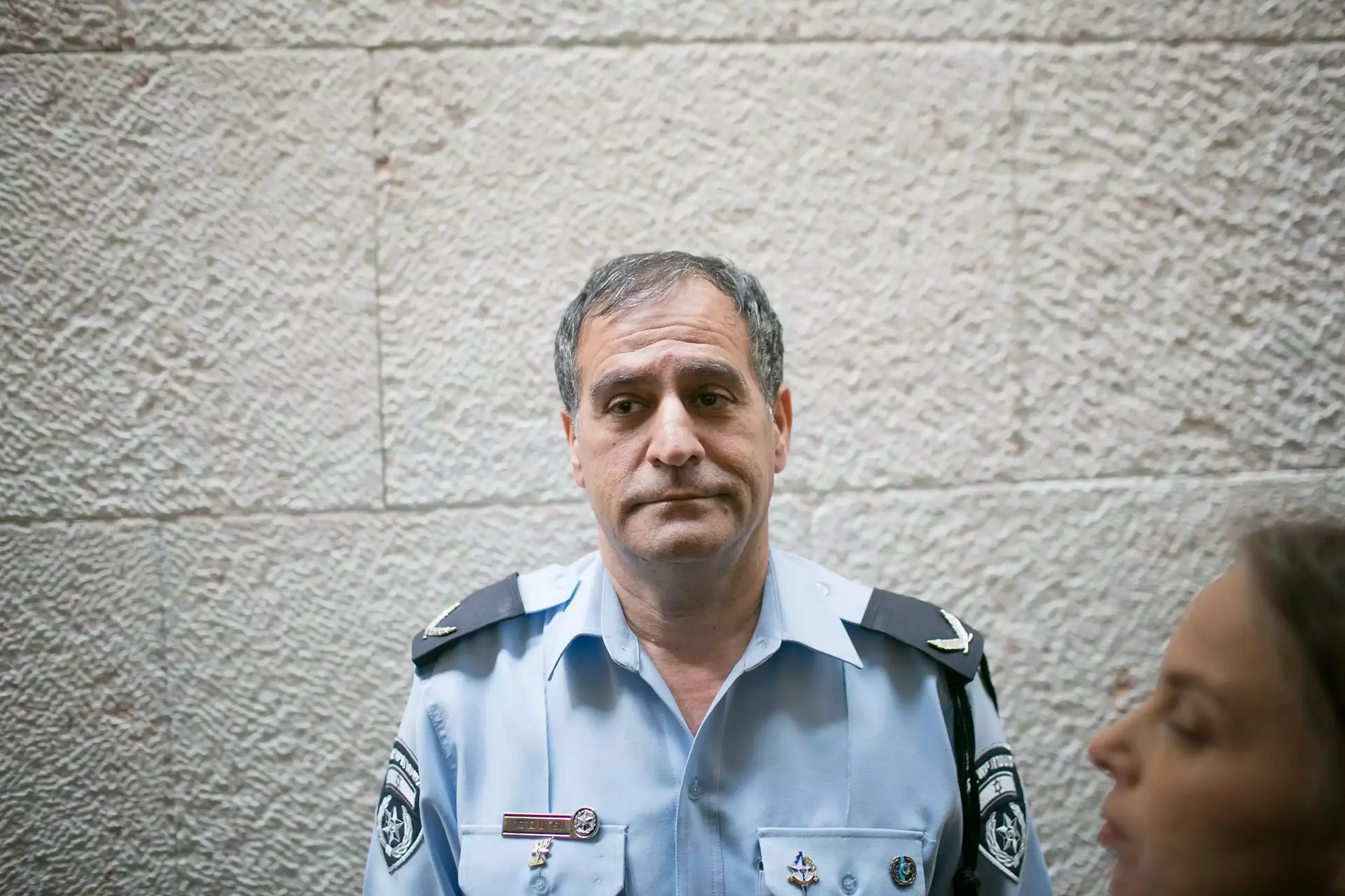 החוקר שהפך לאימת הפוליטיקאים