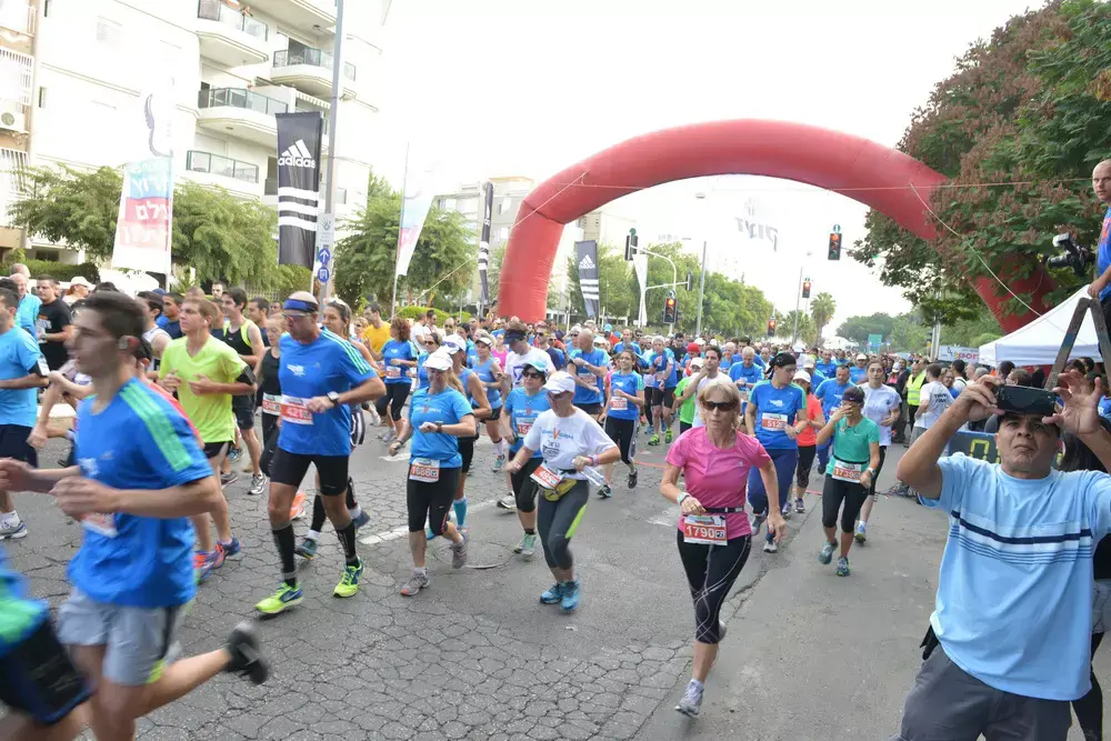 מישהו לרוץ בשבילו: ספורט למטרה טובה