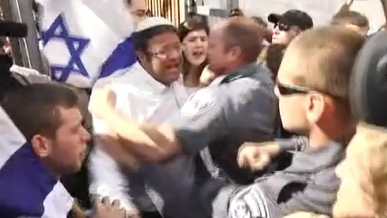 פעילי ימין ניסו לפרוץ להר הבית, שלושה נעצרו