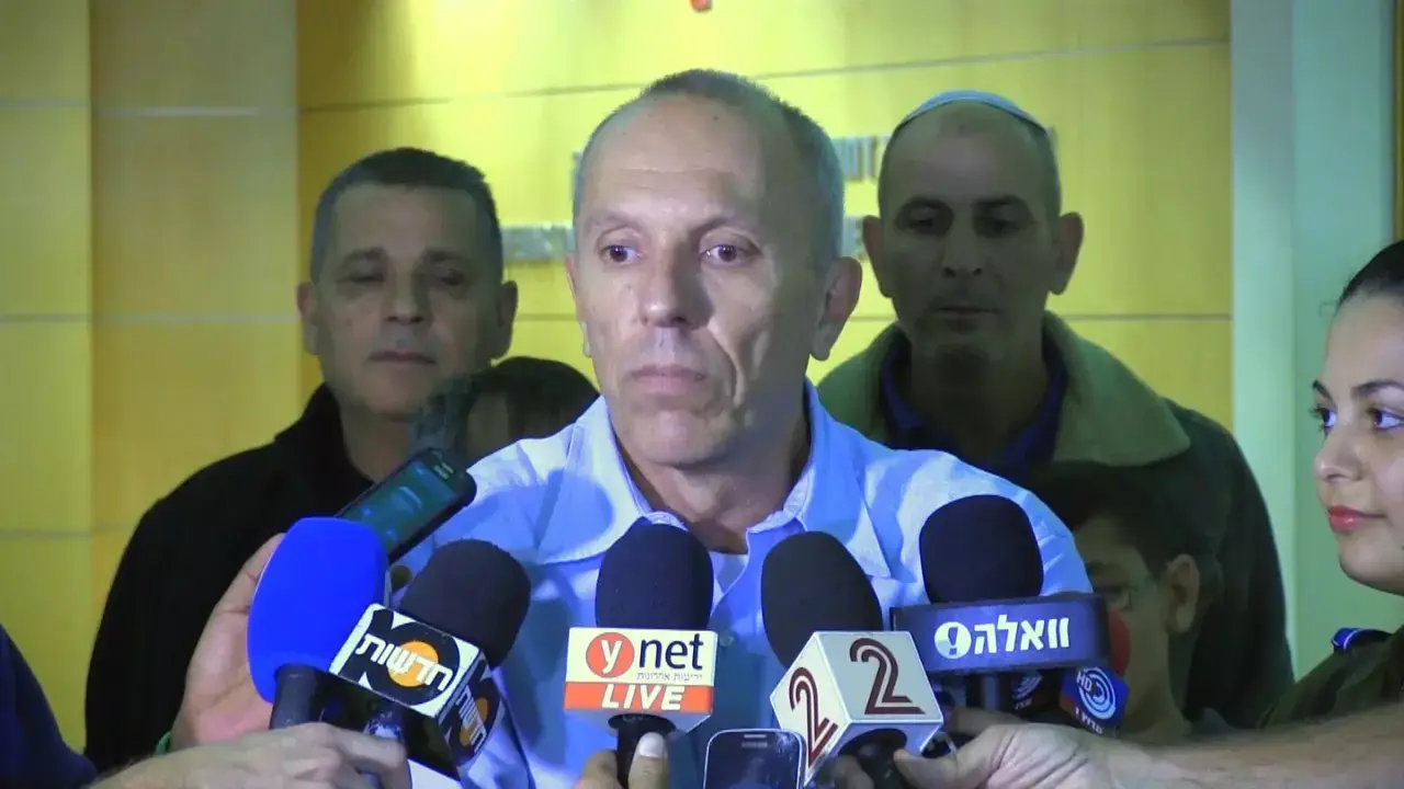 בית החולים: "מצבו של גליק משתפר, עדיין נשקפת סכנה לחייו"