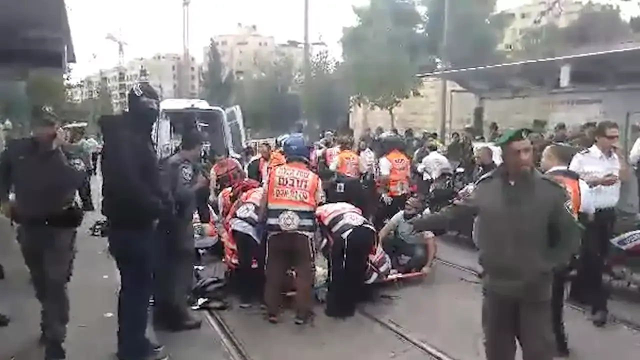פיגוע הדריסה בבירה: צעיר שנפצע אנושות מת מפצעיו