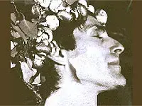 EMI מקצצת - פרי פארל צריך להתחיל לדאוג