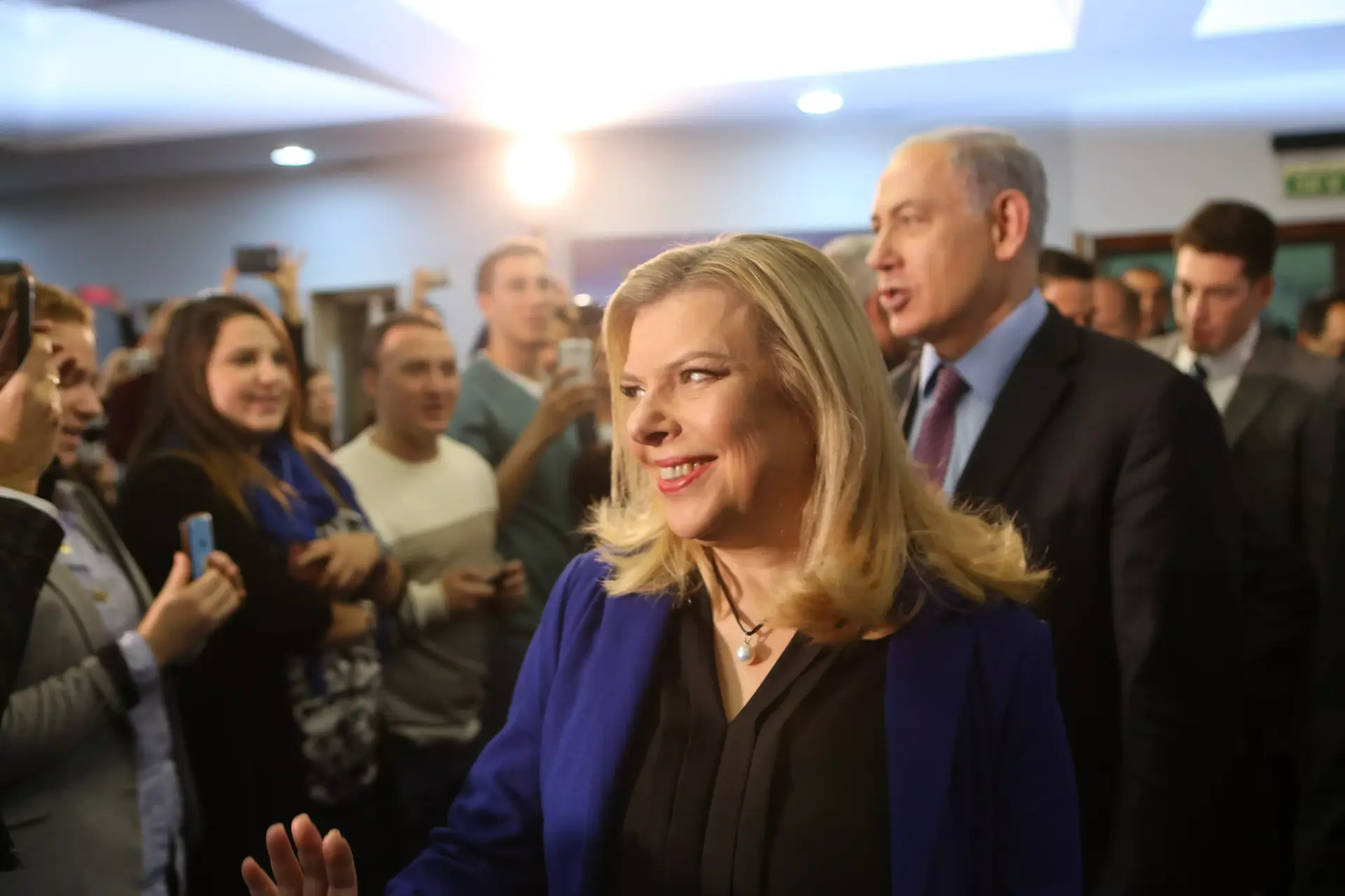 אח של שרה נתניהו תבע: משכה כספי ירושה בלי רשותי