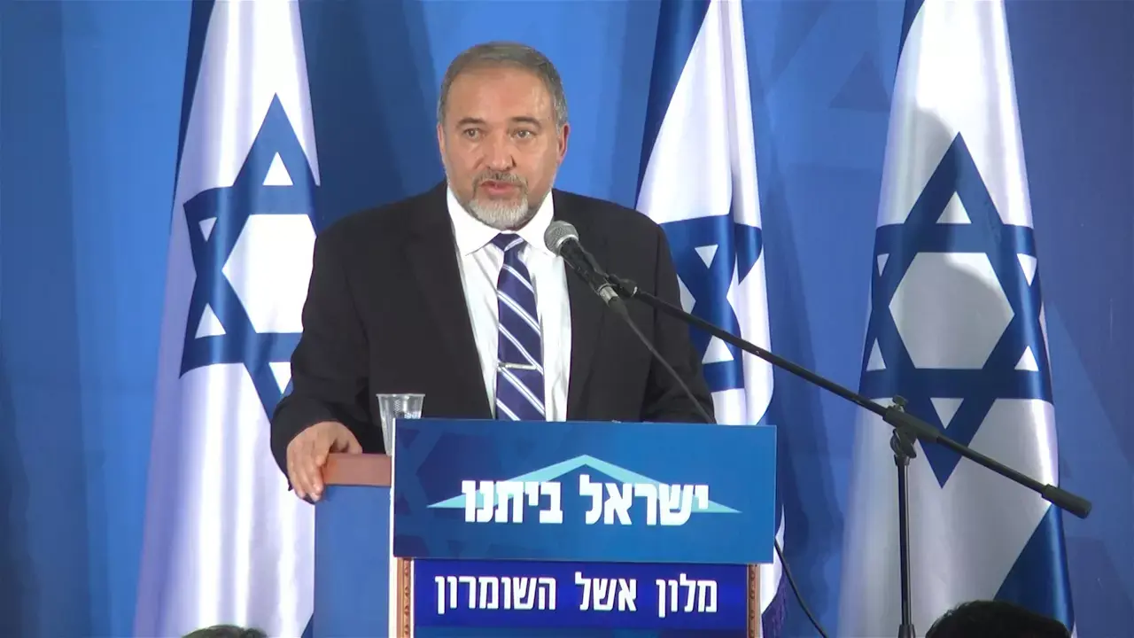 כך הפלילה המשטרה את עדי המדינה בפרשת השחיתות