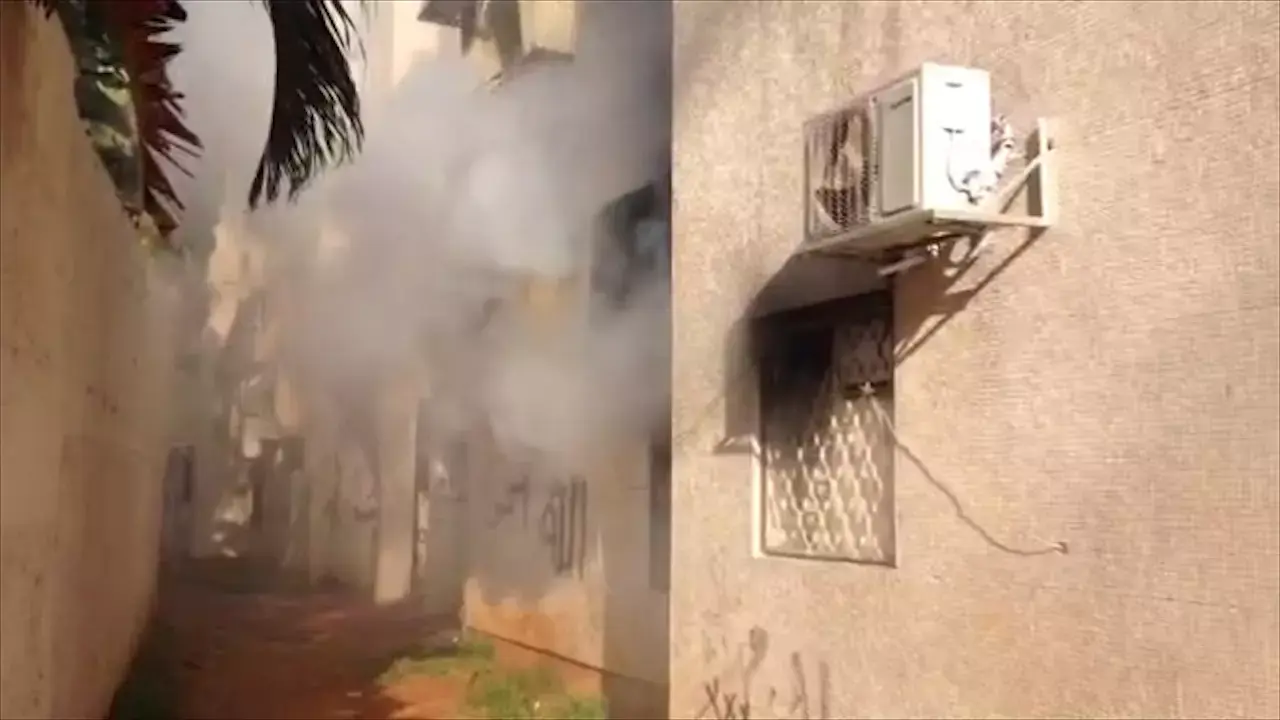 6 נפגעים בשריפה שפרצה בבניין ביפו, בהם אישה במצב אנוש