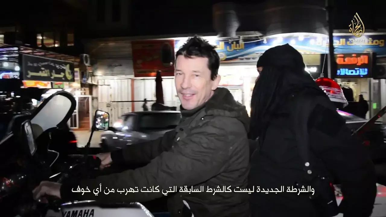 שבוי דאעש שוב "מדווח": העסקים במוסול נמשכים כרגיל