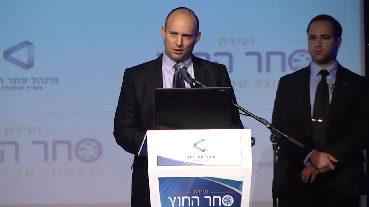 לוין: "הצלתי את חייו של בנט בענבי זעם", בנט: "נסחפת"