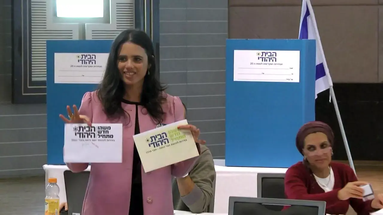 לא לתינוק הזה הוא פילל: הרשימה של בנט מעכבת את חזונו