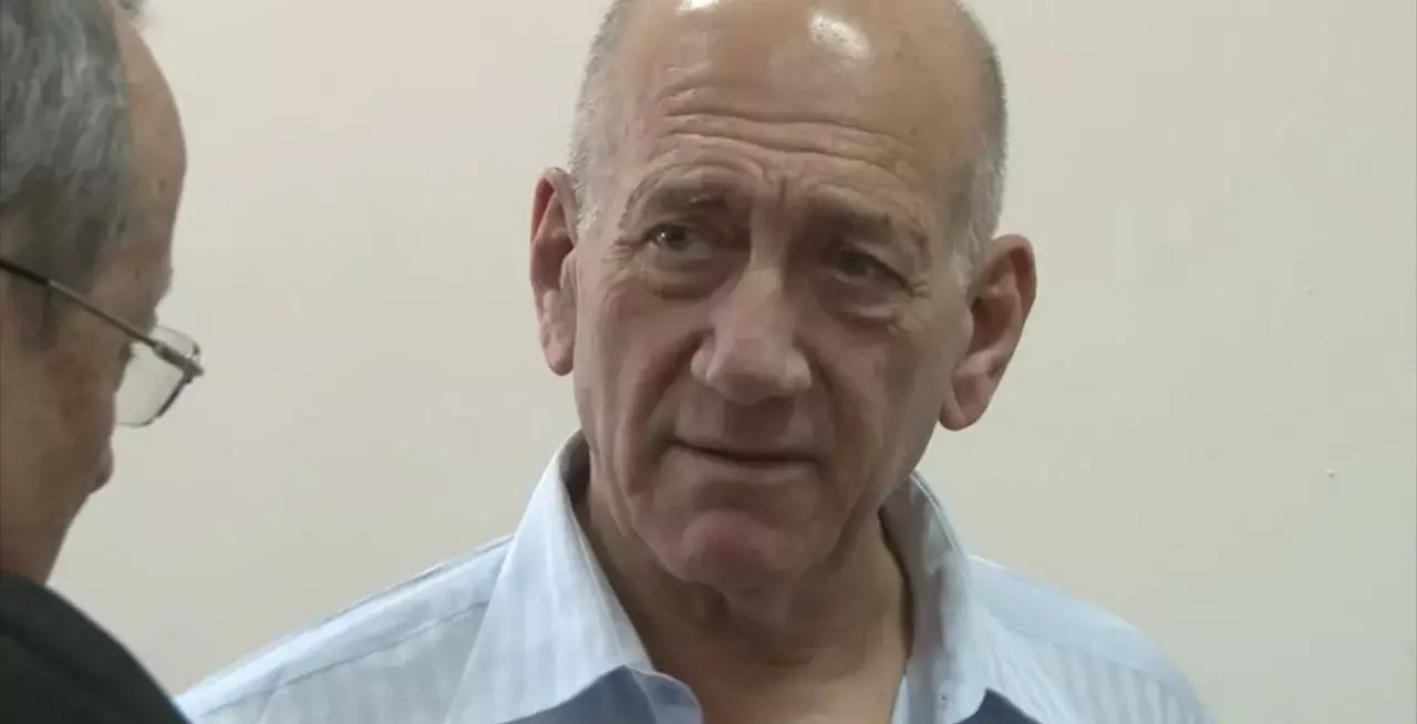 פרקליט אולמרט טען: ההקלטות של זקן - האזנות סתר