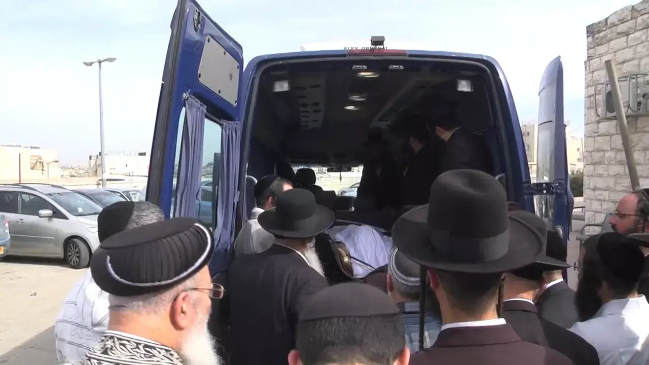 נקברה נכדת הרב שנהרגה בתאונה: "קורבן של עם ישראל"