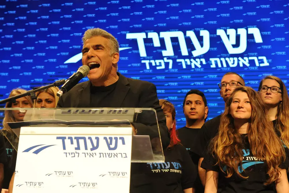 פנייה ליועמ"ש: פתח בחקירה נגד יש עתיד בחשד לקניית קולות בבחירות