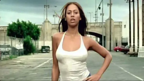 האזינו לביונסה בגרסה חדשה ל-"Crazy In Love" מפסקול "חמישים גוונים של אפור"
