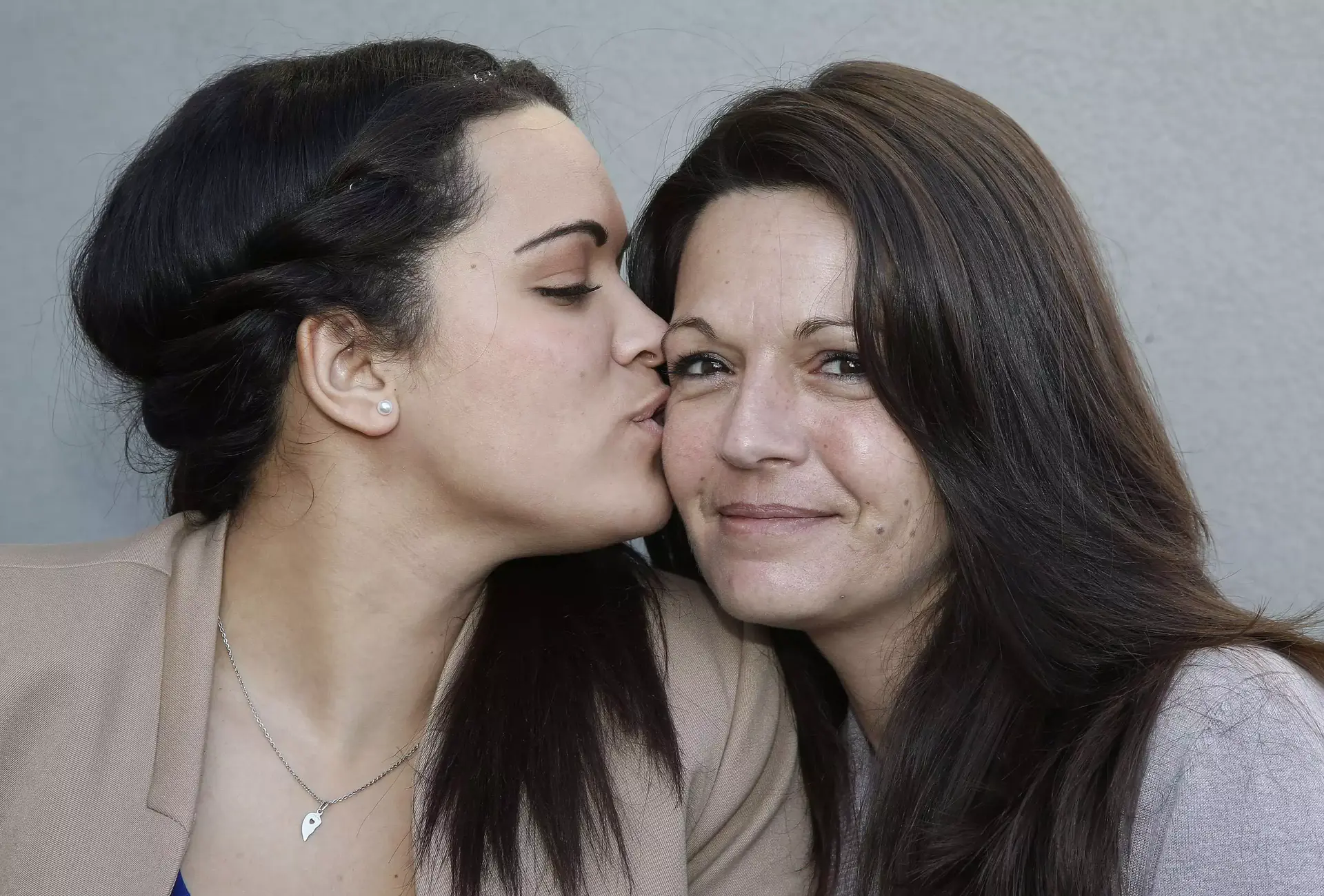 לאחר 20 שנים: פיצוי לילדות שהוחלפו בלידתן
