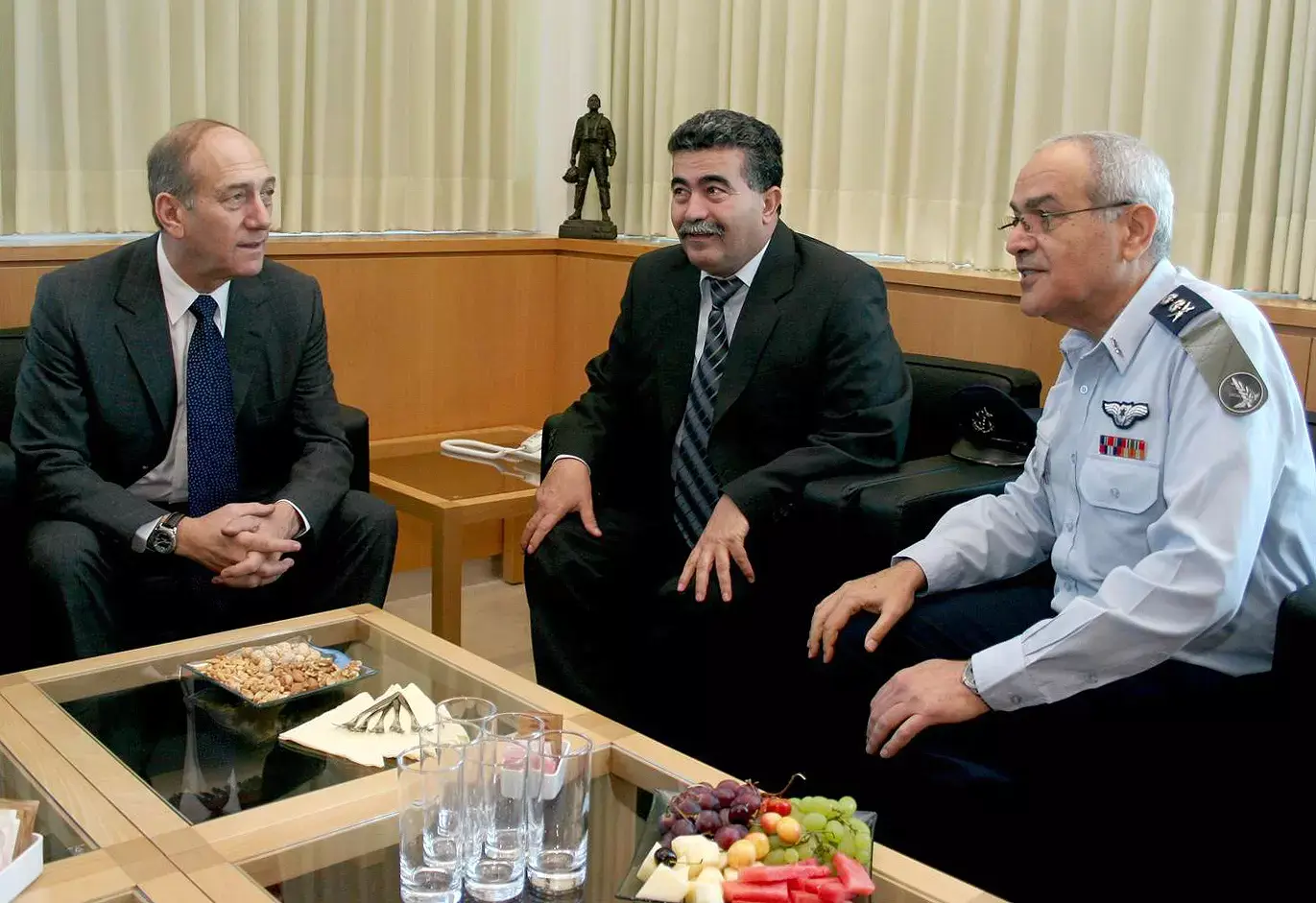 דיווחים בסוריה: חיזבאללה מוביל מערכה חדשה בגבול עם ישראל