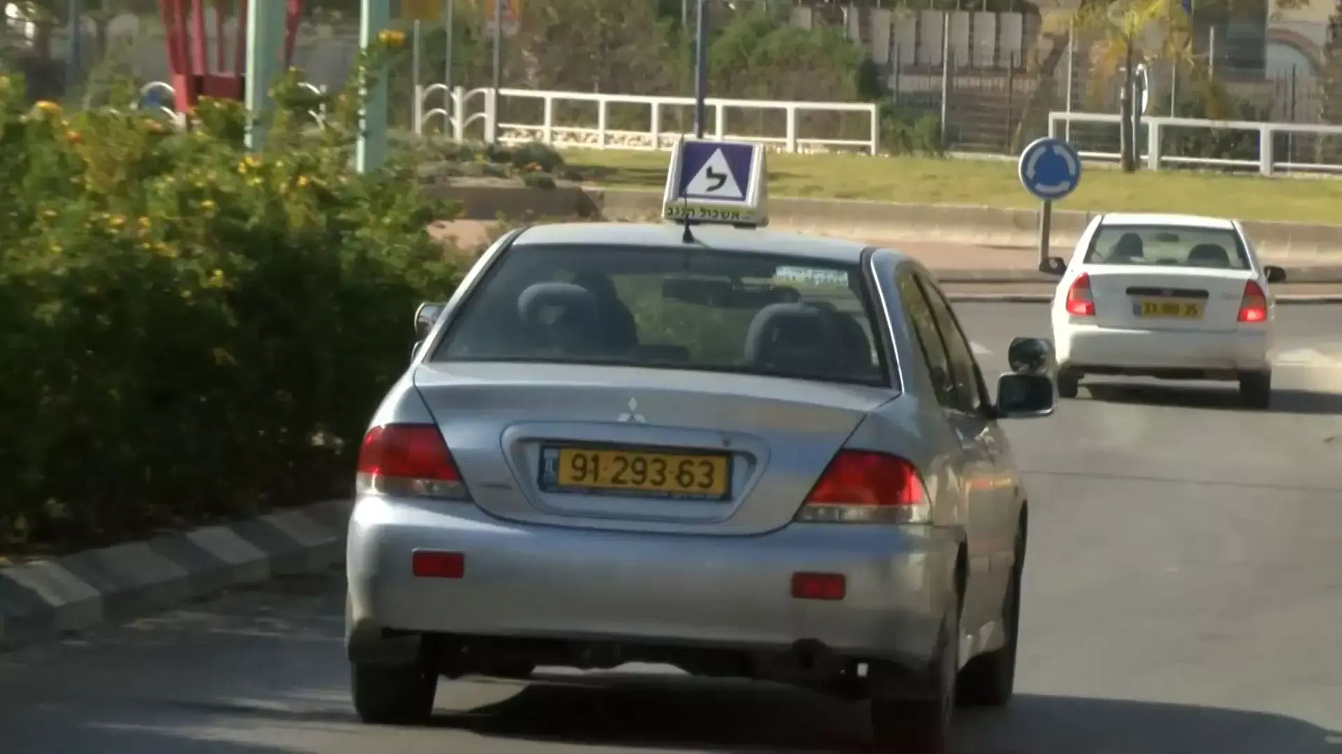 רשיון לבגרות - מורי נהיגה מתנדבים עם נוער בסיכון